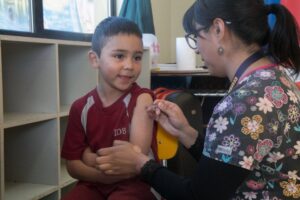 Mañana inicia vacunación contra la Influenza para escolares de primero a quinto básico