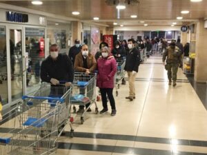 Retornaron las aglomeraciones al comercio de Punta Arenas sin cuarentena