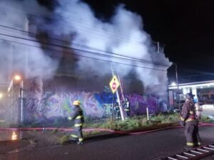 Ardió nuevamente antigua estructura en el centro de Punta Arenas