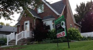Venta de viviendas usadas cayó 9,7% en EEUU durante mayo