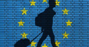 Chilenos seguirán vetados de ingresar a la Unión Europea tras reapertura de fronteras el 1 de julio