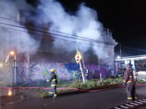 Ardió nuevamente antigua estructura en el centro de Punta Arenas