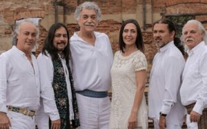 Tres músicos magallánicos obtienen beca de la Fundación Cultural Los Jaivas junto a School of Rock
