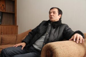 “A través de sus asociaciones los clubes decidirán la fecha del período de pases”