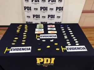 Encarcelan a dominicana que ingresó a Magallanes con 49 ovoides con cocaína