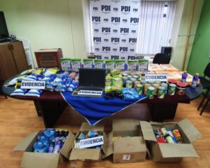 Detienen a funcionario municipal por sustracción de canastas familiares