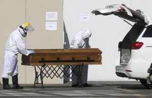 Científicos proyectan hasta 70 mil muertes por Covid-19 en Chile: llaman a endurecer cuarentenas