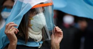 Argentina alcanza récord de muertes y contagios de Covid-19 en un día