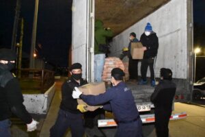 Personal Naval colaboró en recepción y distribución de Cajas de Ayuda Social para sectores vulnerables