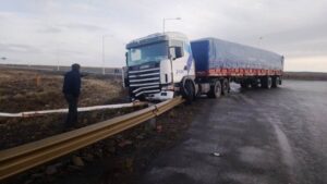 Un camión despistó en Río Gallegos a raíz de la escarcha