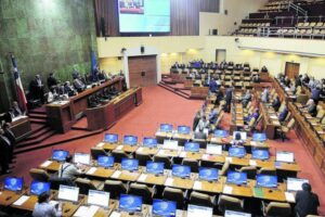Renovación en la política: una urgente necesidad ciudadana