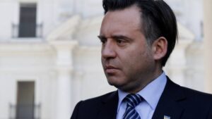 “No podemos tener guardias en los recintos públicos municipales en la cantidad que quisiéramos, así que apelamos a la responsabilidad de cad