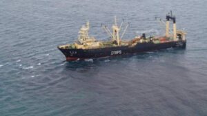 Buque factoría que venía a Magallanes fue desviado por tripulante con Covid positivo