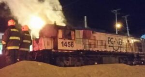Formalizan a dos menores de edad acusados de ataque incendiario contra tren en Antofagasta