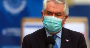 Ministro Paris y posible permanencia de covid-19: Es un virus que se va a repetir todos los años