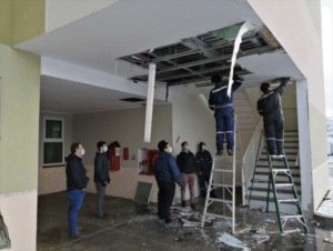 Rotura de cañería de agua obligó a evacuar Hospital de Puerto Natales