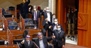Senado aprueba retiro del 10% y propina otra dura derrota al Gobierno: pasa a tercer trámite