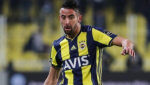 Manuel Pellegrini ya habría contactado a Mauricio Isla para que firme por el Betis