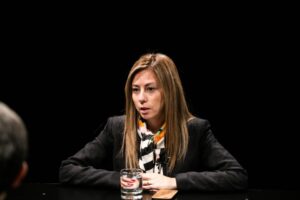 “Nuestro foco debe ser la clase media más afectada”