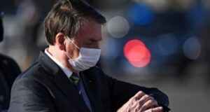 Jair Bolsonaro veta ley que obligaba al uso de mascarillas en lugares públicos en Brasil