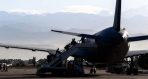 Nuevos vuelos humanitarios permitirán regreso de chilenos y traslado de migrantes a países de origen