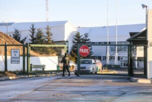 “A Gendarmería igual se le está escapando esto de las manos y se les están infectando sus funcionarios”