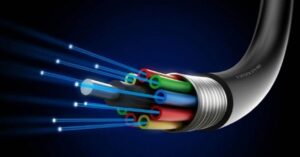 Físicos chilenos descubren ondas que causan daños en la transmisión de fibra óptica