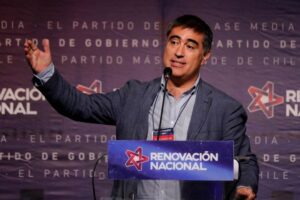 “Las propuestas para la clase media deben ser contundentes y que la gente sienta que es mucho mejor que sacar fondos de la AFP”