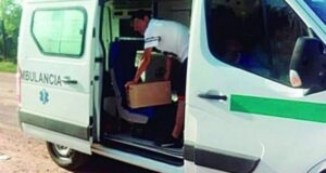 Ambulancia en Argentina cargaba 