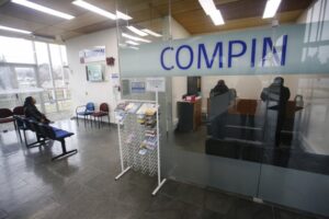 Grave problema: mujer lleva un año sufriendo rechazos de licencia pese a discapacidad