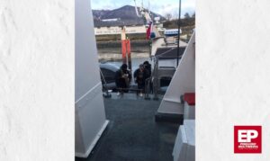 Armada realiza evacuación médica de tripulante pesquero