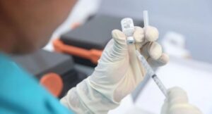 Farmacéutica anuncia resultados positivos en ensayos de vacuna: Generó alto nivel de anticuerpos