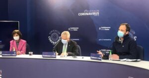 2.099 nuevos casos y 130 fallecidos: Minsal entrega reporte diario del Coronavirus en Chile
