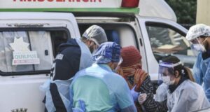 Registro del Minsal supera los 7 mil muertos por Covid-19: contagios y positividad siguen a la baja