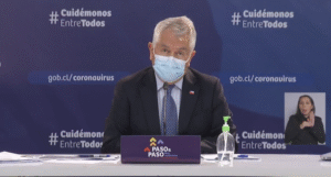 Chile registra la cantidad más baja de casos en 70 días, pero aumenta positividad
