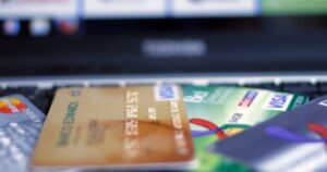 Según estudio: El 46% de los morosos en Chile reciben hasta 5 llamados al día para cobrar deudas