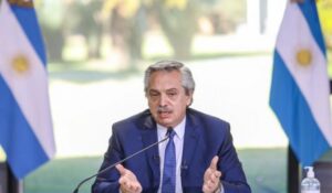 Argentina marca un nuevo peak de contagios tras superar los 8 mil casos nuevos