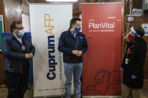 Más de 60 mil magallánicos han solicitado retiro del 10% y municipio habilitó Liceo Sara Braun para trámite presencial