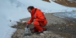 Encuentran en la Antártica microorganismo que podría producir energía