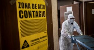 Nuevo balance mundial: Covid-19 ha dejado más de 720 mil muertos y contagios bordean los 20 millones