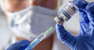 China registra patente de primera vacuna contra covid-19 pese a que aún está en fase de pruebas