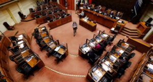 Senado aprueba y despacha proyecto que asegura el pago de pensiones alimenticias con 10% de AFP