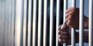 Comenzó juicio contra imputado que arriesga cadena perpetua tras ser acusado de violentar sexualmente a sus tres hijos