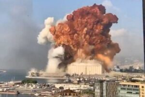 Gran explosión sacude a la capital del Líbano: videos captaron el momento exacto