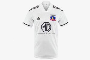 Adidas llega a acuerdo con Blanco y Negro y vestirá a Colo Colo por los próximos seis años