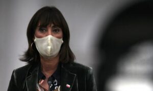 Ministra de la Mujer anunció querella contra acusados de violar a funcionaria de la salud en Punta Arenas