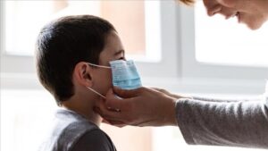 Unicef y OMS advierten que el uso de mascarilla en niños debe ser a partir de los 12 años