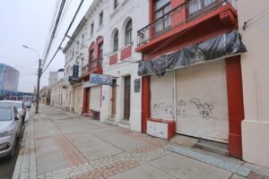 ¡Impresentable!: Once detenidos en fiesta clandestina en pleno toque de queda