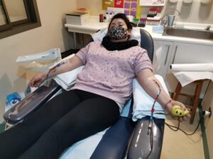 Banco de Sangre recibe a los primeros donantes de plasma Covid-19