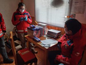Carabineros y Aduanas incautaron 283 cajetillas de cigarrillos de contrabando